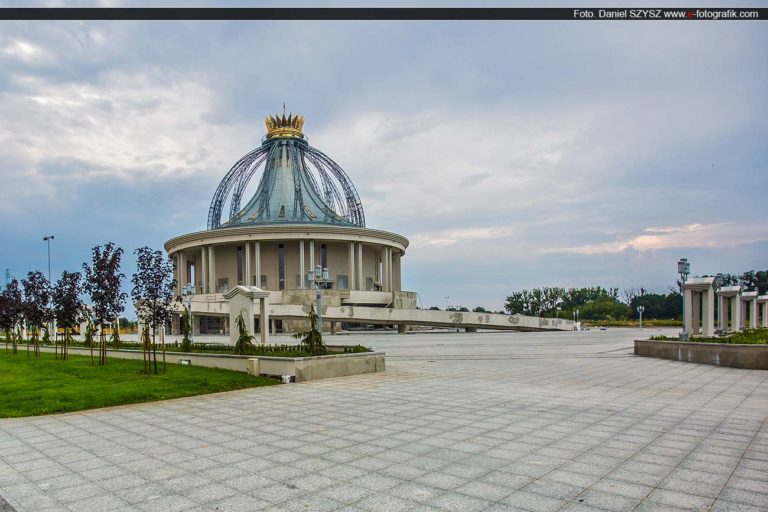 Świątynia pw. Maryi Gwiazdy Nowej Ewangelizacji i św. Jana Pawła II w Toruniu